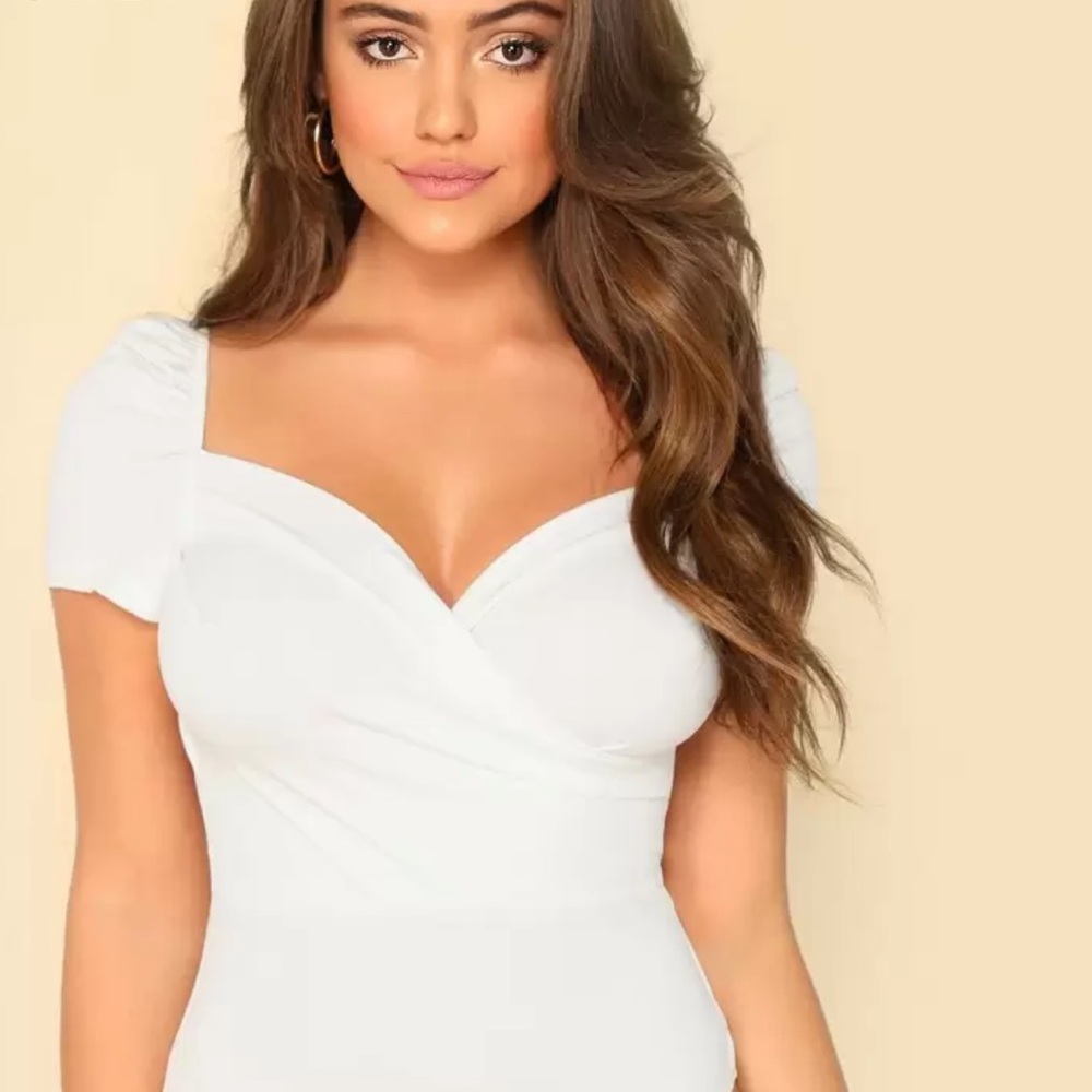 SHEIN White Sweetheart Neck Bodysuit Size XS NWOT